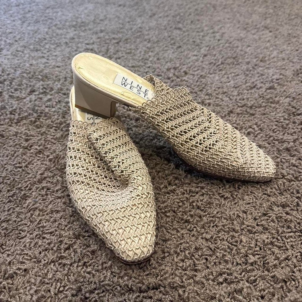 Nine West Woven Crochet Mules Beige Pointed Toe Block Heel Slip On Shoes